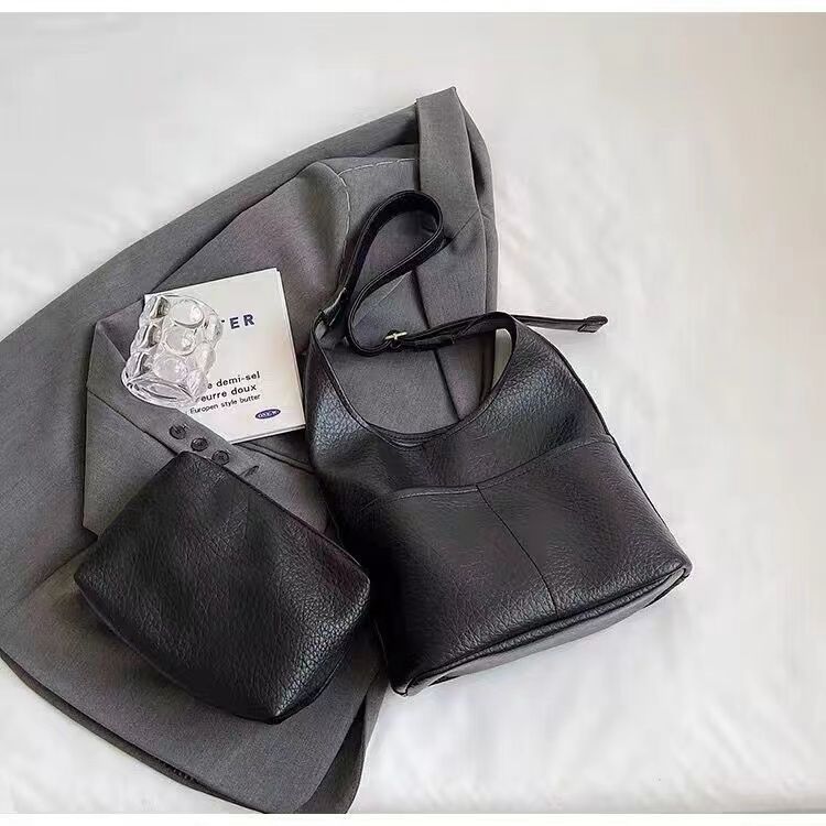 (New product limited edition 50% off) Retro Tote Bag Women 2023 New Fashion Casual Large Capacity Bucket Bag Armpit Bag