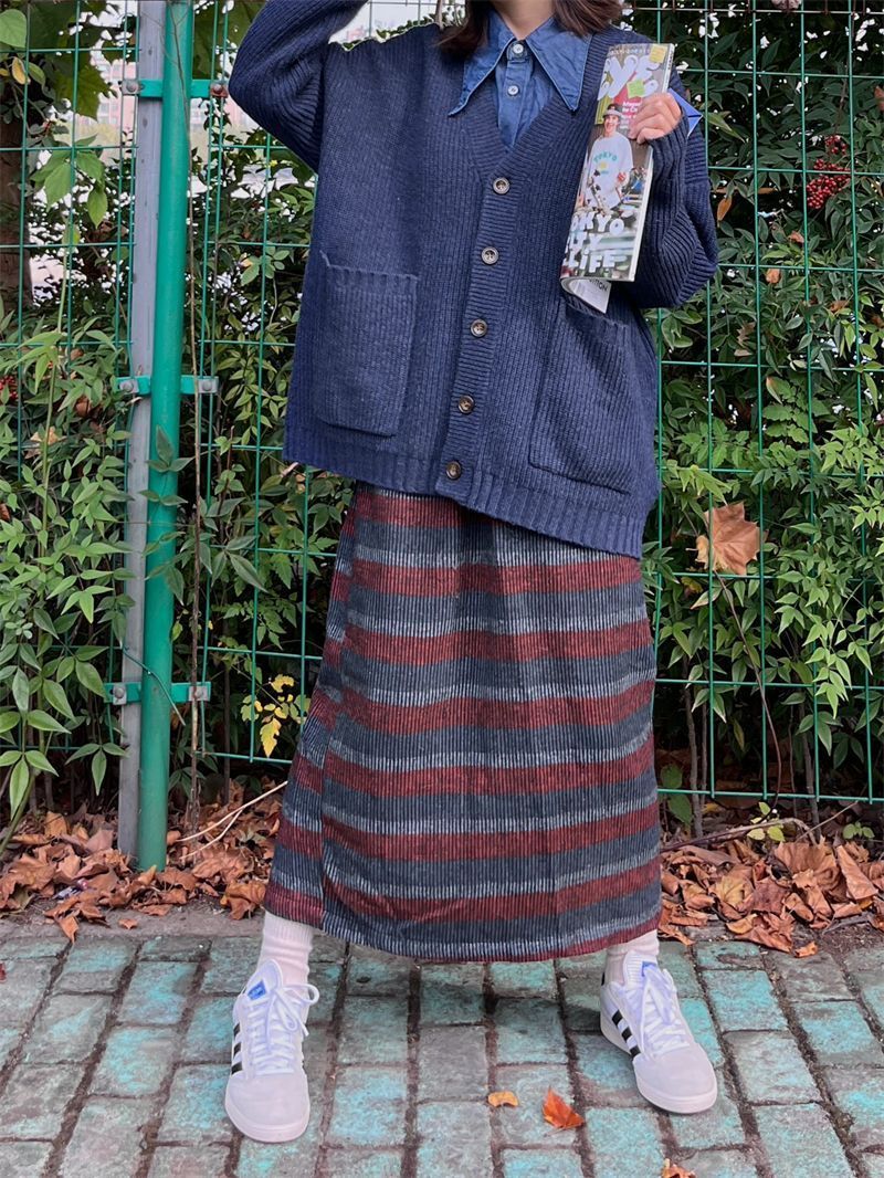 2023 New Loose Navy Blue Knitted Cardigan Retro Lazy V-neck Sweater Jacket Women's Trendy Autumn and Winter Tops