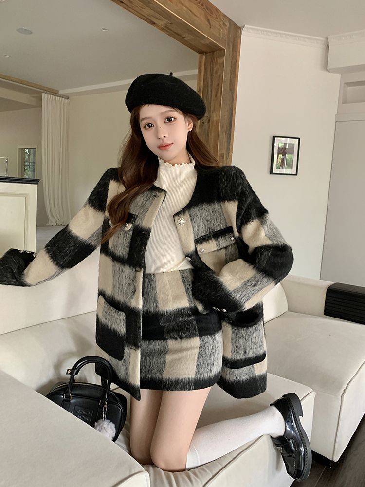 Suit women's  autumn and winter new thickened small suit coat retro plaid skirt quilted woolen jacket