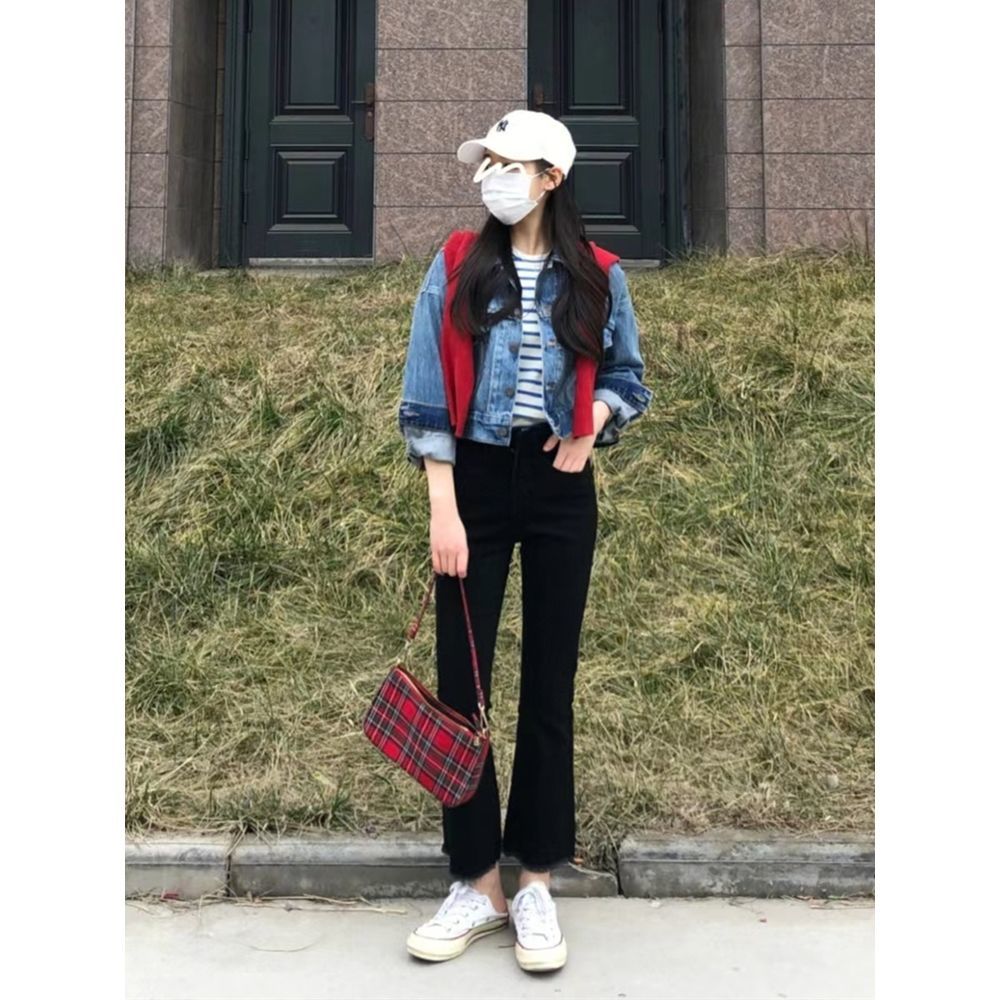 Autumn and winter new style micro-flare high-waisted black nine-point jeans for women with retro slim design and versatile outer wear