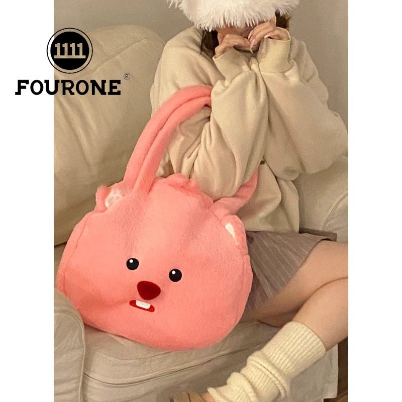 Cute plush bag for women, new trendy Internet celebrity cartoon little beaver fur bag, soft and cute large capacity bag