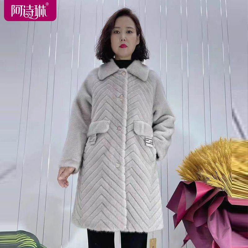 Fur one-piece coat for women 2023 new high-end middle-aged and elderly mothers hooded fur collar Haining fur coat winter style