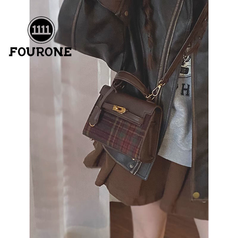 Korean high-end handbag for women, new retro plaid Kelly bag, fashionable and versatile crossbody bag