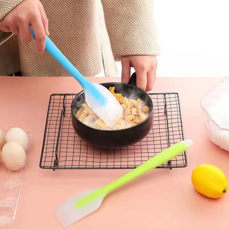 奶油抹刀 耐高温大号一体式刮刀硅胶蛋糕刮板 家用搅拌刀烘焙工具