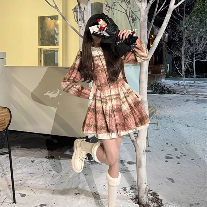 復古格紋毛呢短款連衣裙女秋冬復古氣質收腰中長款高級感襯衫裙子