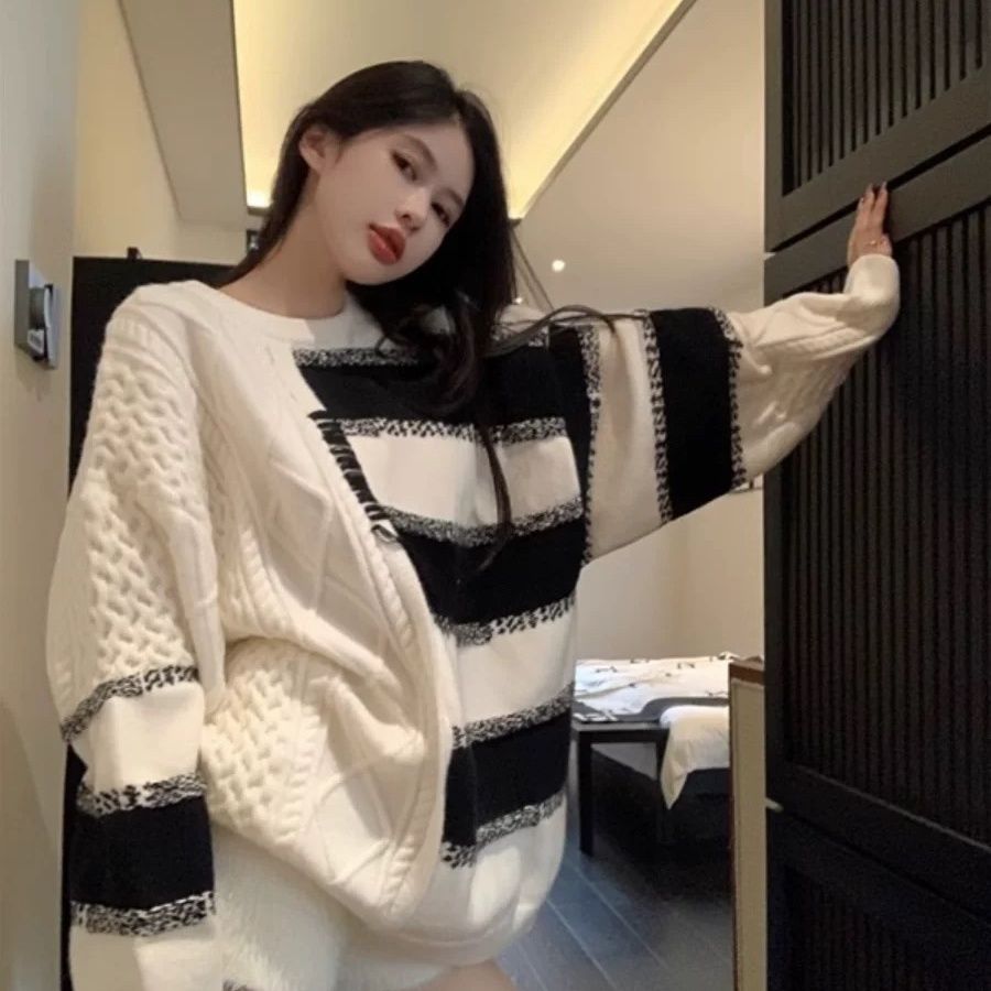 Retro lazy style striped contrast sweater women's autumn and winter new loose fashion versatile mid-length knitted top trendy