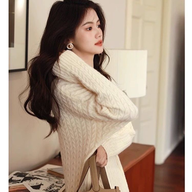 White long over-the-knee sweater for women, half turtleneck, temperament twist sweater skirt, autumn and winter new loose bottoming sweater