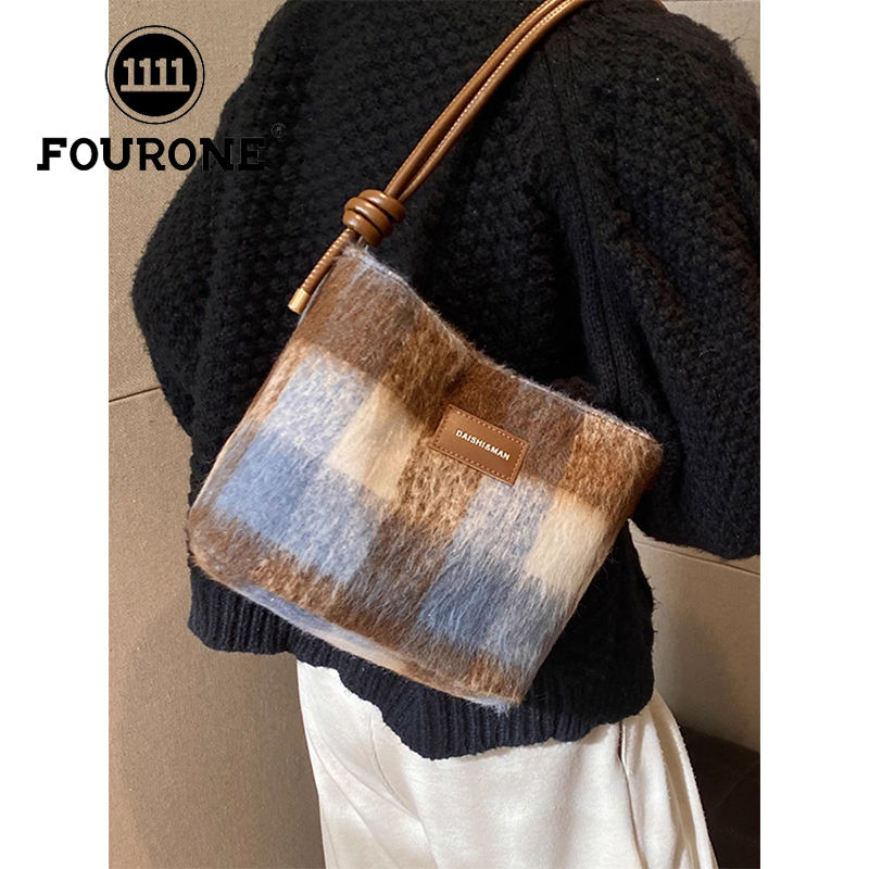 Wool plaid bag women's new niche design portable shoulder bag versatile armpit bucket bag