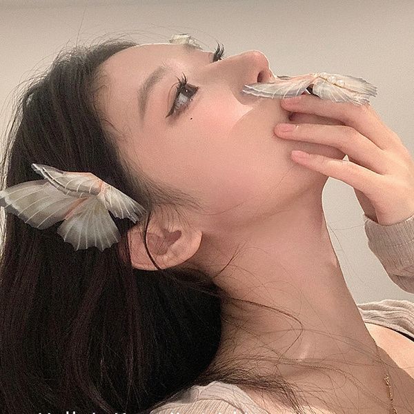 Retro super fairy electronic butterfly hairpin forest simulation broken hair side clip hairpin headdress hair accessories temperament and high-end sense
