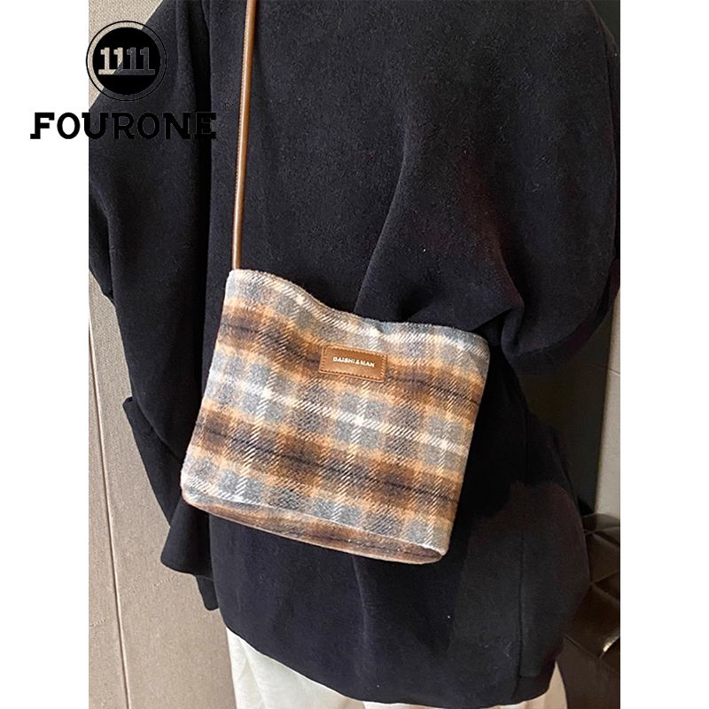 FOUR ONE Wollplaid für Damen, neues Nischendesign, handgefertigte Umhängetasche mit Frachtbrief, vielseitige Achseltasche_voghion.com