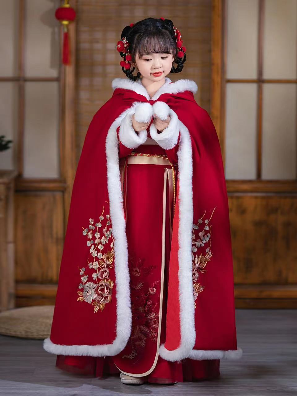汉服女童2023冬季新款儿童古装加厚过年唐装中国风拜年服两件套