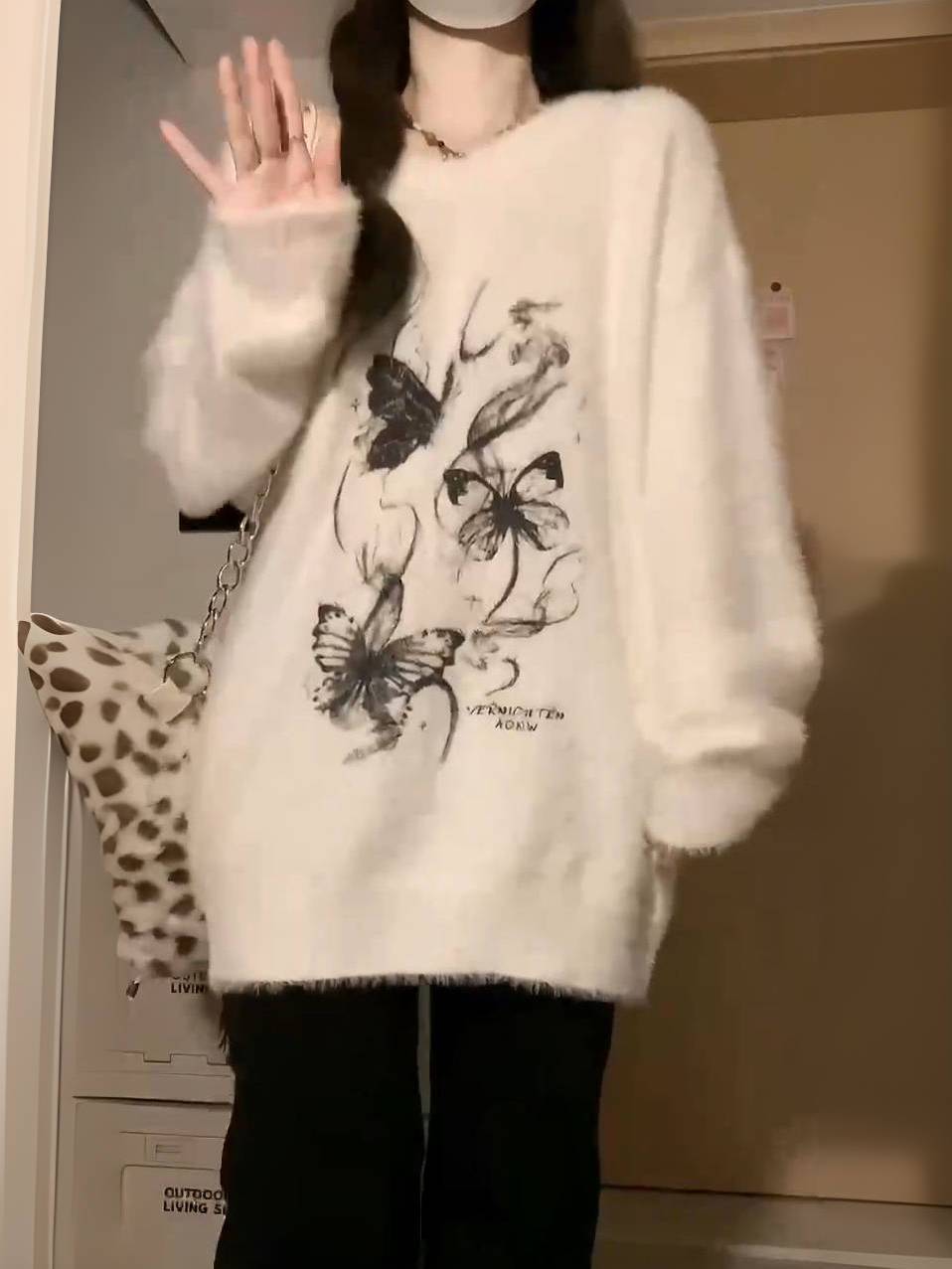 美式印花蝴蝶圓領毛衣女學生冬季加厚慵懶風寬鬆套頭針織衫上衣潮