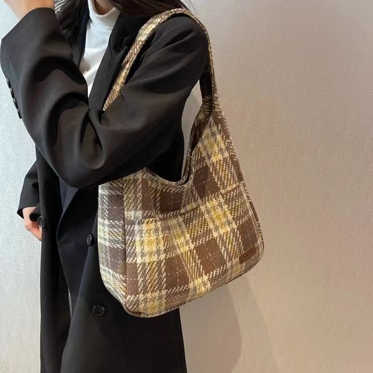 秋冬格子托特包包女2023新款大容量上課通勤包小眾復古單肩斜挎包