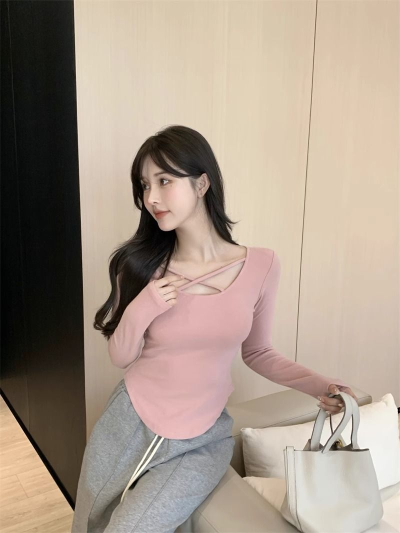 粉色不規則交叉圓領內搭長袖t恤上衣女裝秋冬修身百搭溫柔打底衫