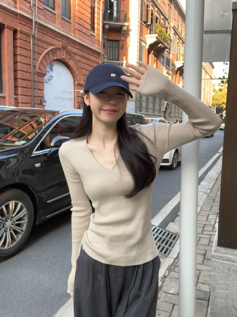 V領打底針織衫女秋季韓版2023新款修身顯瘦百搭內搭氣質長袖上衣