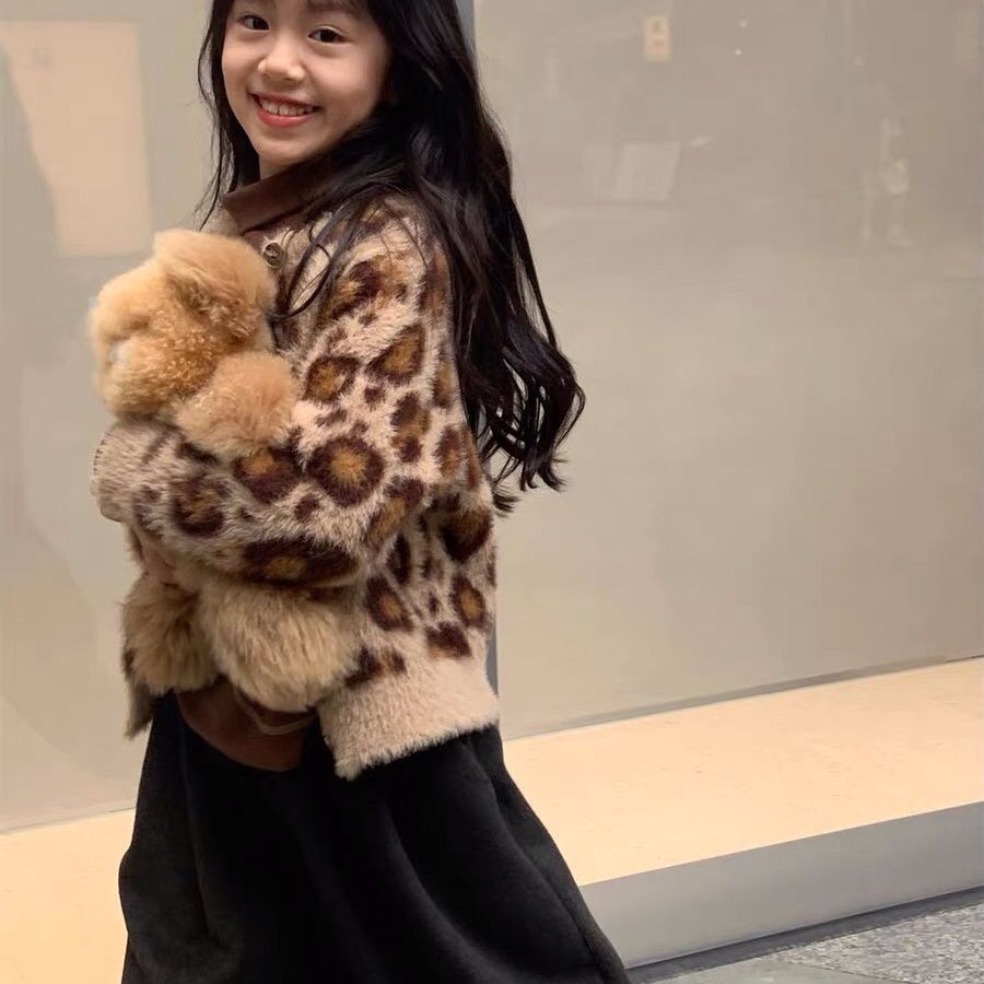 Fashion leopard print 2024 new mink velvet sweater jacket Korean style loose top versatile knitted cardigan princess style