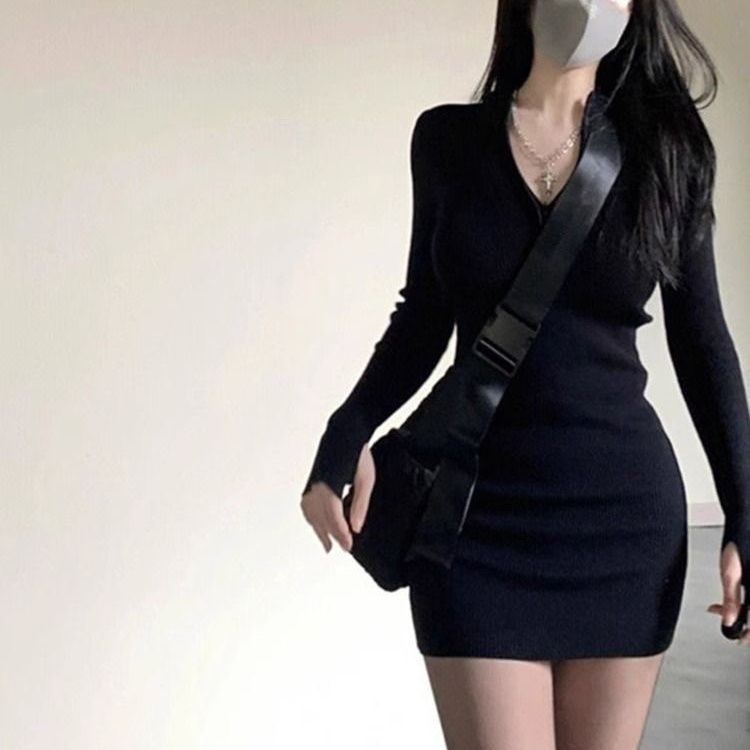 Hot girl pure lust style zippered half-high collar hip-covering slim bottoming women's autumn and winter long-sleeved little black skirt tight dress