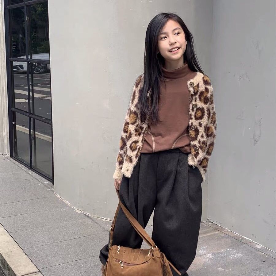 Fashion leopard print 2024 new mink velvet sweater jacket Korean style loose top versatile knitted cardigan princess style