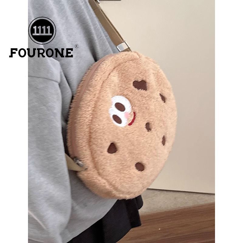 Cute Cookie Biscuit Bag Women's New Trendy Cartoon Plush Bag Funny Large Capacity Shoulder Messenger Bag