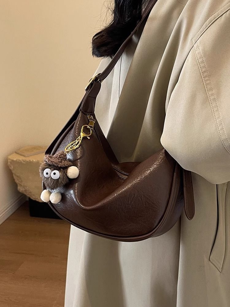 High-end large-capacity bag for women 2023 new trendy autumn and winter armpit bag popular fashionable one-shoulder cross-body commuter bag