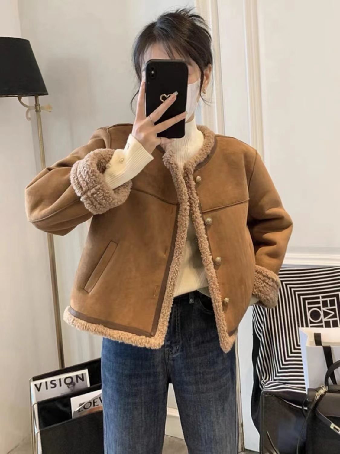 皮毛一體外套2023冬季新款女裝韓版小個子短款加絨圓領羊羔毛上衣