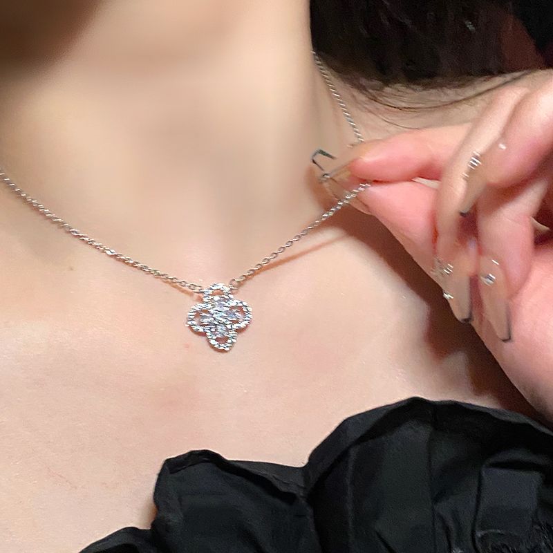 帶來幸運!yyds閃鑽四葉草項鍊女2023新款潮高級感輕奢小眾鎖骨鏈
