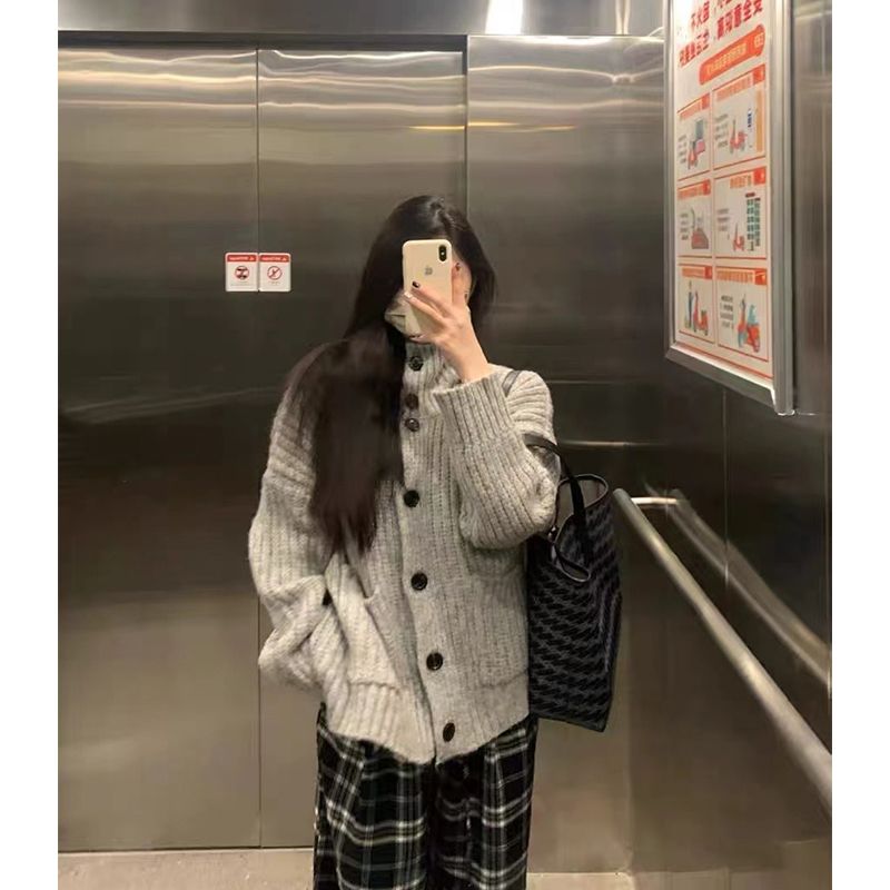 復古灰色高領毛衣女秋冬2023新款加厚慵懶風軟糯寬鬆針織開衫外套
