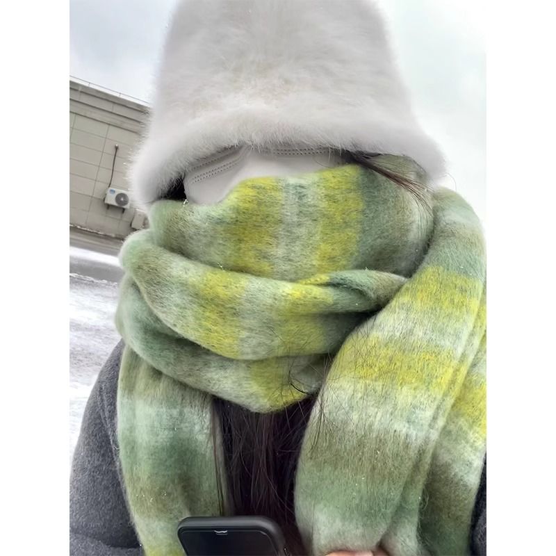 冬季新款韩系学生女绿色流苏二次元小众围巾长款加厚高级感围脖