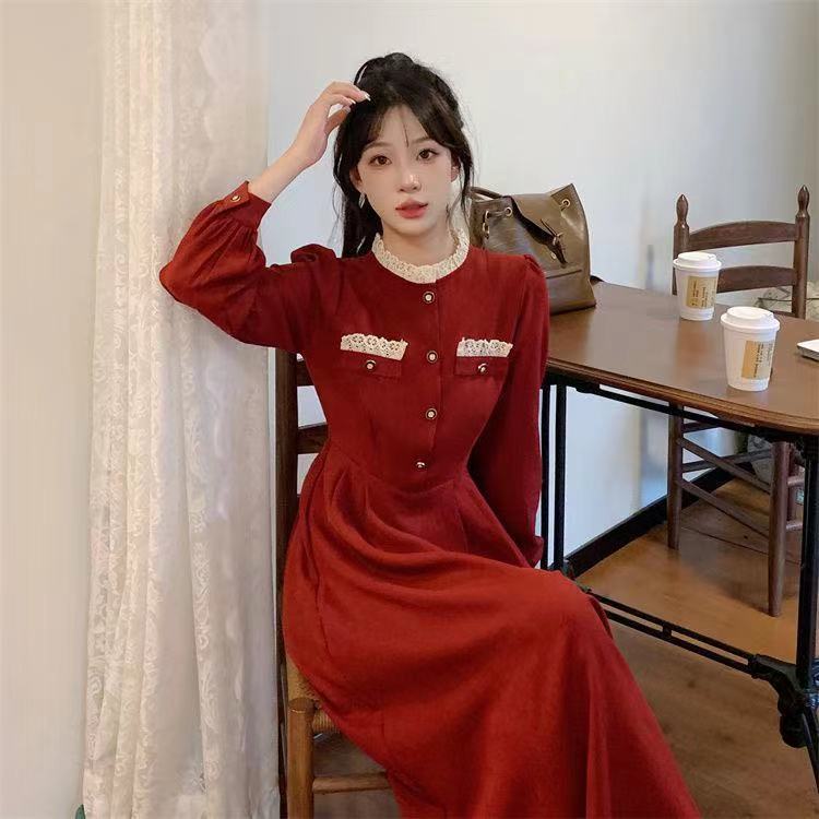 法式聖誕新年大碼女裝胖mm連衣裙女秋冬裝2022年顯瘦赫本風長裙子