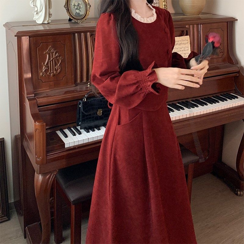 Large size French fake two-piece red dress skirt for women in autumn and winter, fat mm, high-end temperament, slim corduroy dress