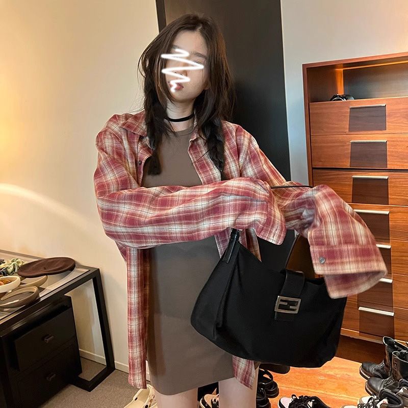 港風復古紅色格子長袖襯衫女秋冬高級設計感小眾寬鬆bf外搭上衣潮
