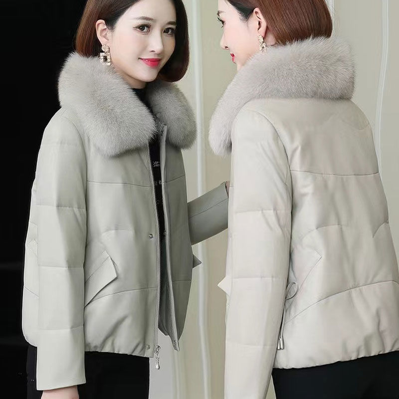 Real fox fur fur coat for women, plus velvet and thickening, new winter short down jacket, high-end fur for small people