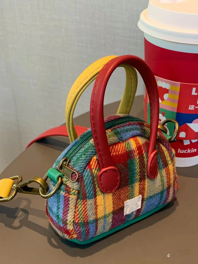 Christmas plaid handbag 2023 new style Xiaohongshu same style mini cute earphone bag coin lipstick bag