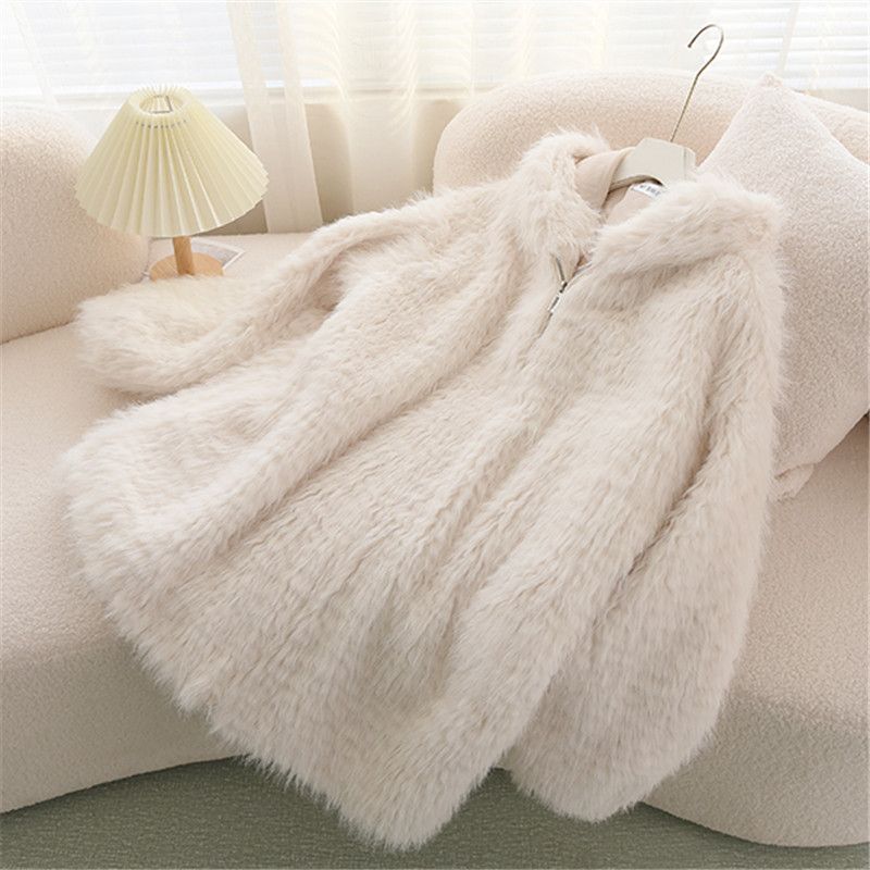 Imitation lamb wool coat for women 2023 autumn and winter new environmentally friendly cute rabbit ears loose thickened fur coat top