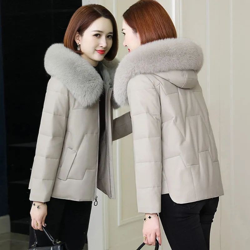 High-end leather jacket for women, new style, winter style, thickened down-padded jacket, short style, fox fur collar, fur