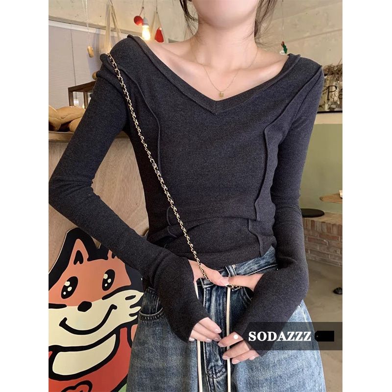 SODAZZZ修身打底衫正肩長袖t恤女春秋冬低V領設計感辣妹魚骨上衣