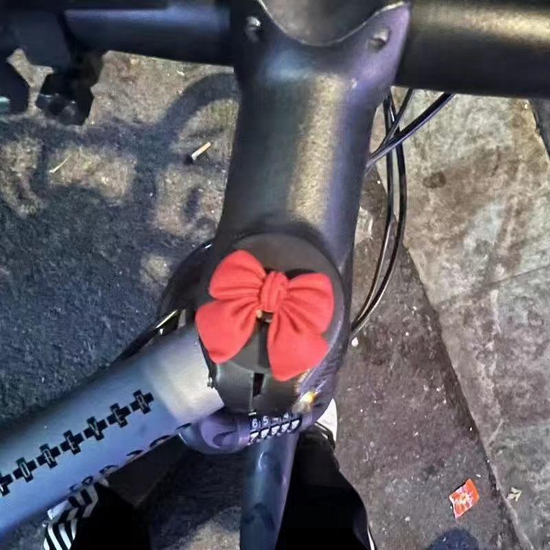 Cute And Charming Bicycle Decoration Metal Daisy Electric Vehicle Motorcycle Road Bike Handlebar Creative Accessory_voghion.com