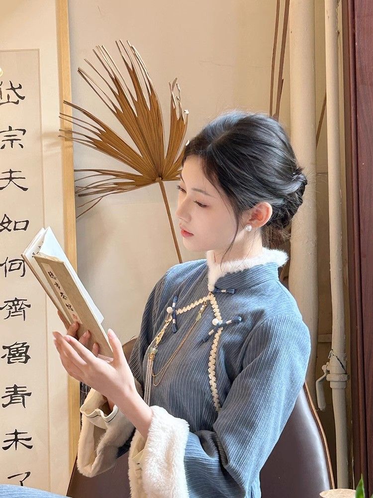 改良旗袍藍色少女年輕款長袖加絨雪尼爾復古民國風日常新中式冬季
