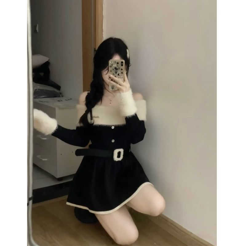 One-shoulder long-sleeved knitted suspender dress for women in autumn and winter sweet hottie contrasting color stitching skirt waist A-line short skirt