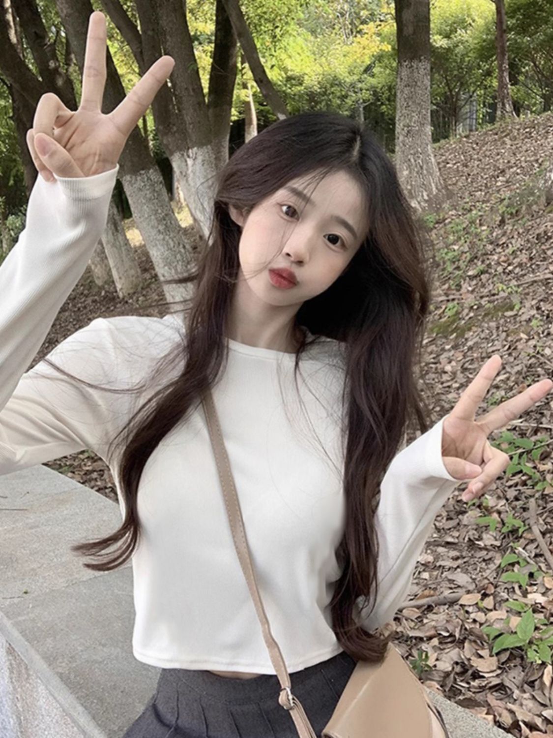 打底衫女秋冬純欲短款長袖T恤秋冬內搭修身顯瘦圓領露臍上衣ins潮