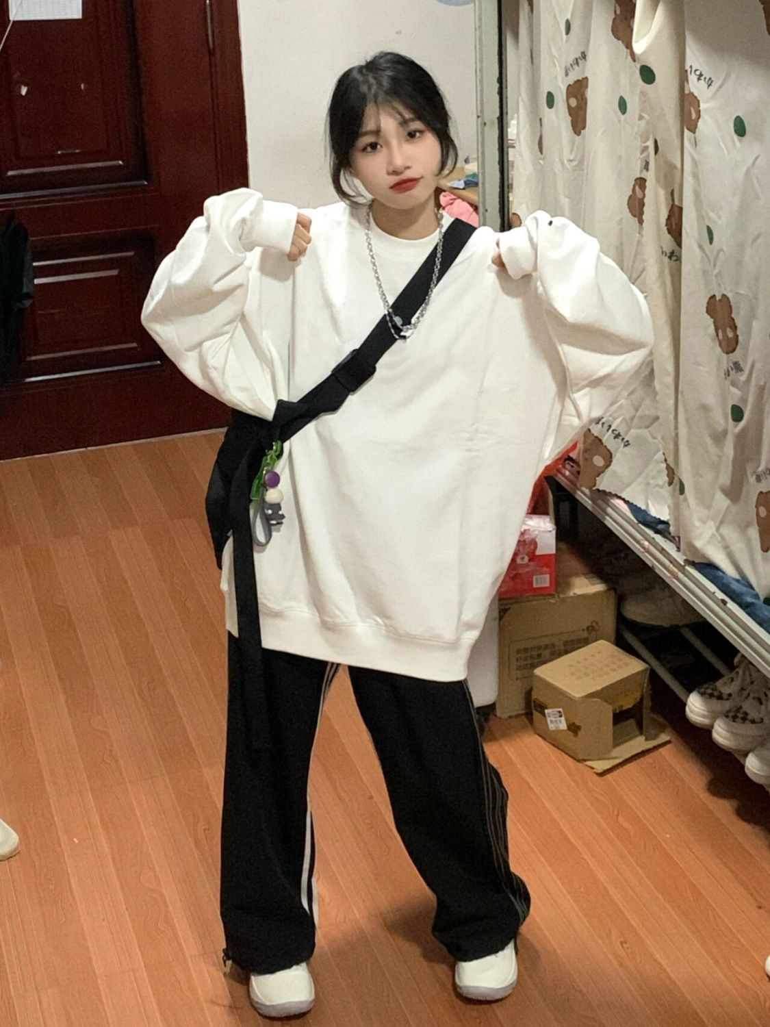 純白色圓領無帽衛衣女春秋季新薄款寬鬆韓版慵懶風情侶外套上衣服