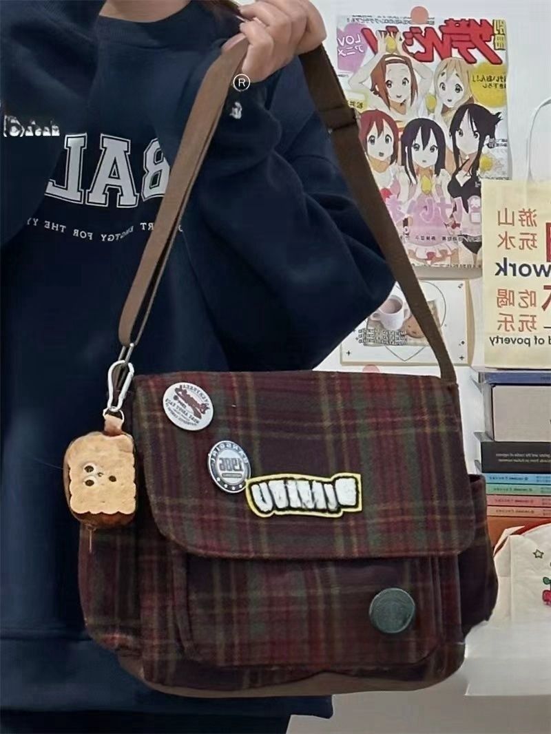 美式中古紋郵差包女高中生大學生背包ins小眾復古撞色單肩斜挎包