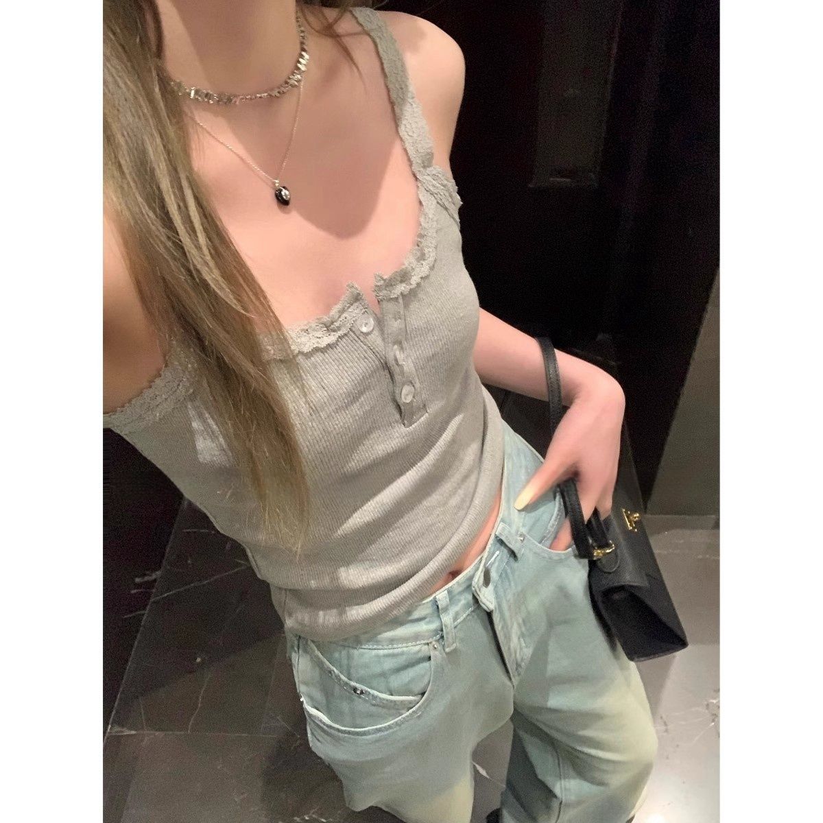 法式蕾絲花邊吊帶背心女夏外穿小個子內搭打底短款上衣2023