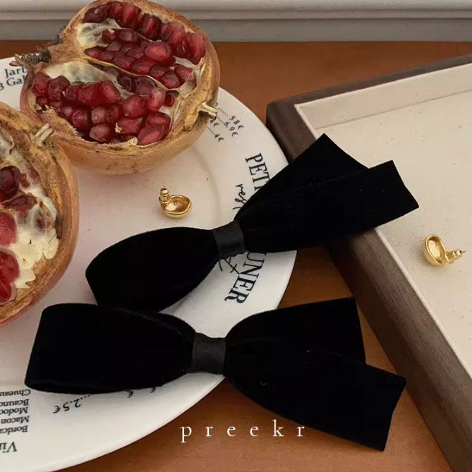 Fermaglio a fiocco in velluto per donna accessorio capelli chic_voghion.com