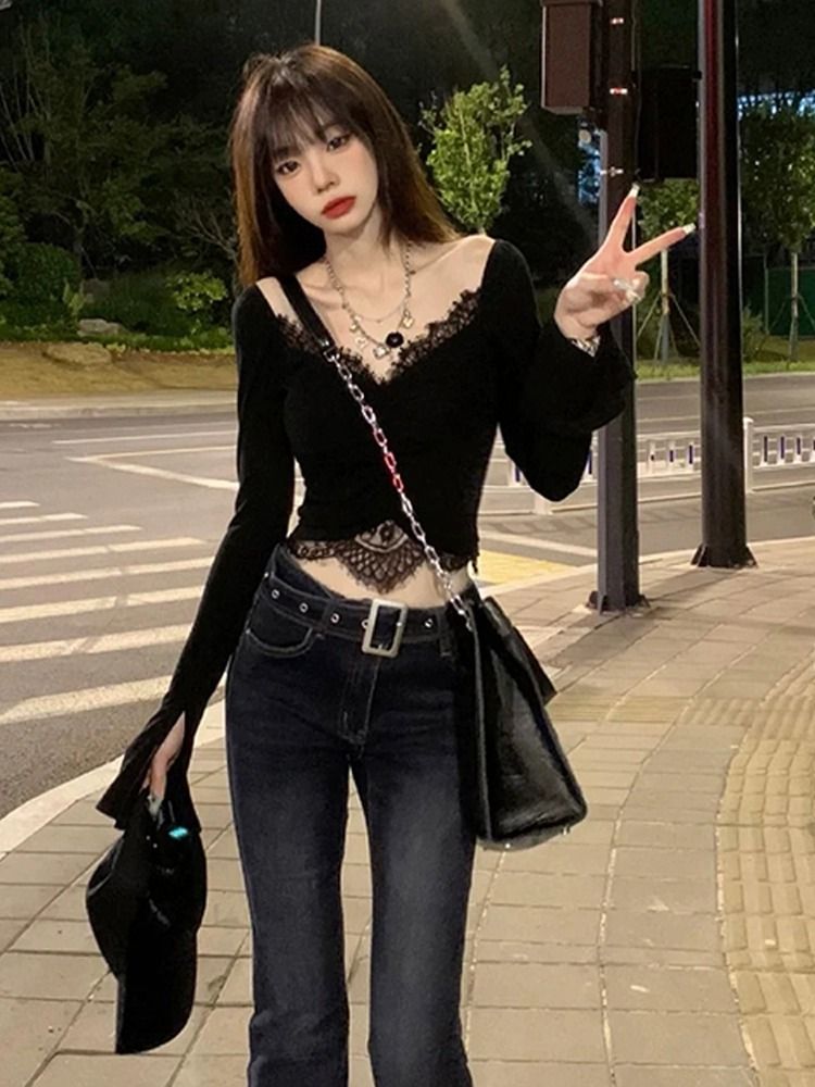 蕾絲拼接氣質短款上衣絕美辣妹長袖t恤喇叭袖v領內搭打底衫女秋冬