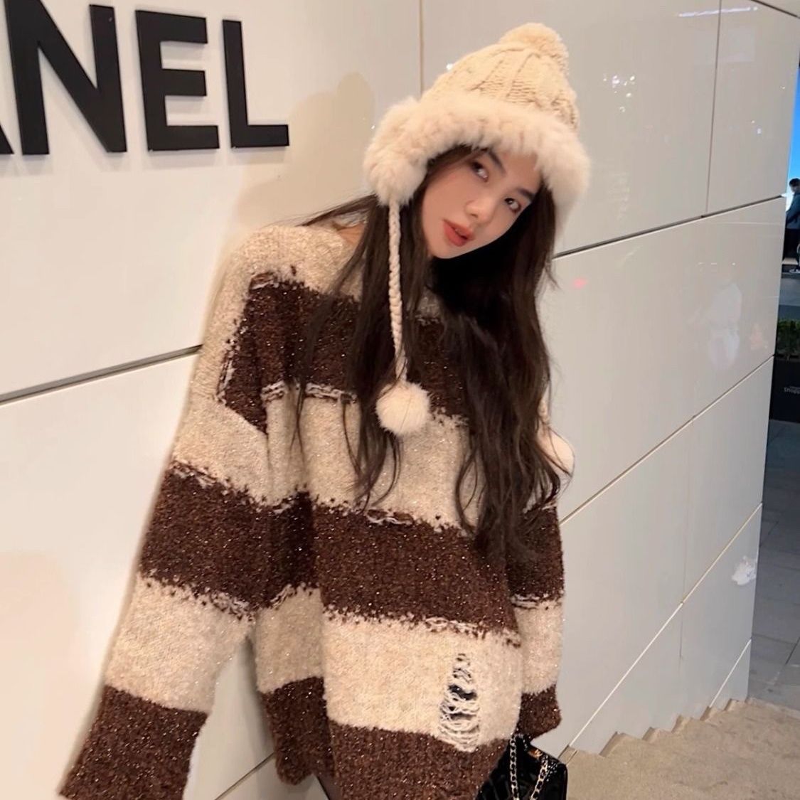 日系慵懶風咖色條紋破洞毛衣女別致設計感秋冬軟糯復古針織衫上衣