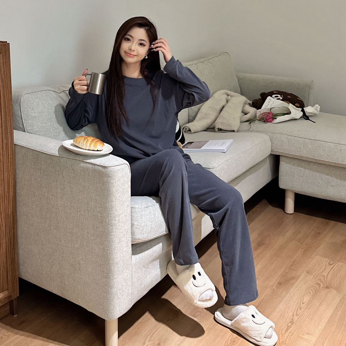 2023新款春秋冬季簡約睡衣女海島絨長袖圓領高級感寬鬆可外穿套裝