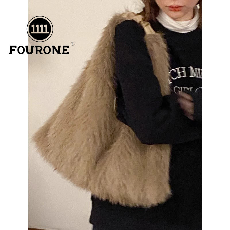 Niche texture armpit bag for women, new fashionable Korean style plush bag, large capacity plush bag