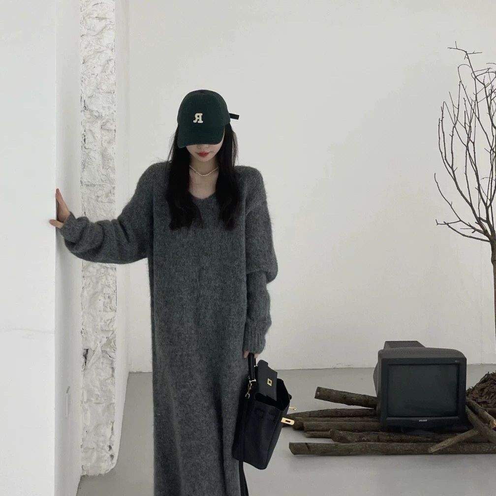 秋冬寬鬆慵懶風顯瘦毛衣裙女2023韓版V領針織連衣裙復古過膝長裙