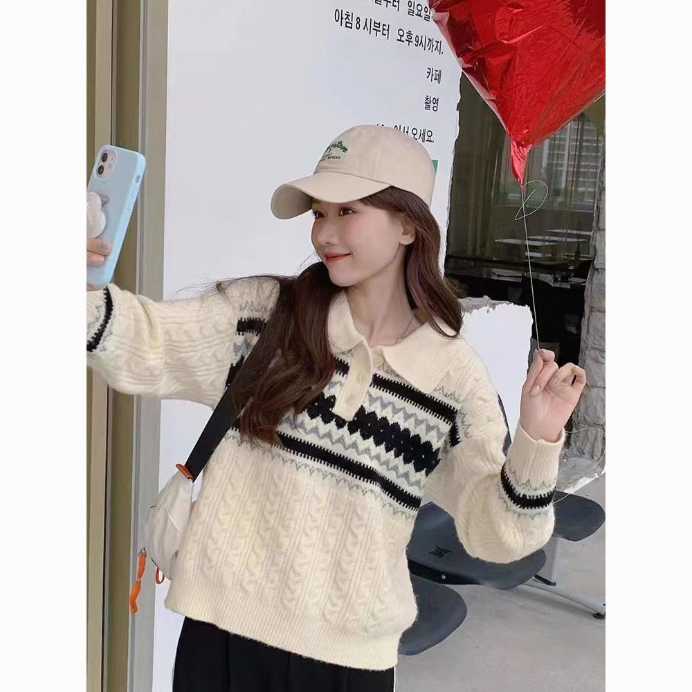 2023年秋冬季新款毛衣套頭休閒上衣polo領設計感復古麻花針織衫女